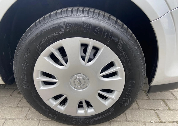 Opel Astra cena 10900 przebieg: 186500, rok produkcji 2008 z Bydgoszcz małe 191